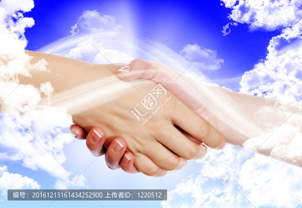 兩個生意人握手