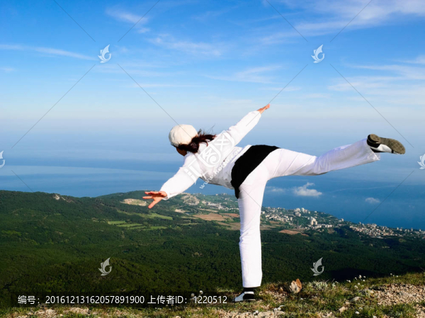 懸崖上的女孩