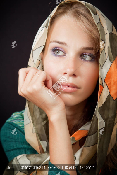 悲傷憂郁的女人性感與韋爾頭-匯圖網(wǎng) www.fosd68.com 悲傷憂郁的女人性感與韋爾頭