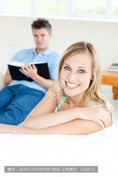 男人讀書女人看