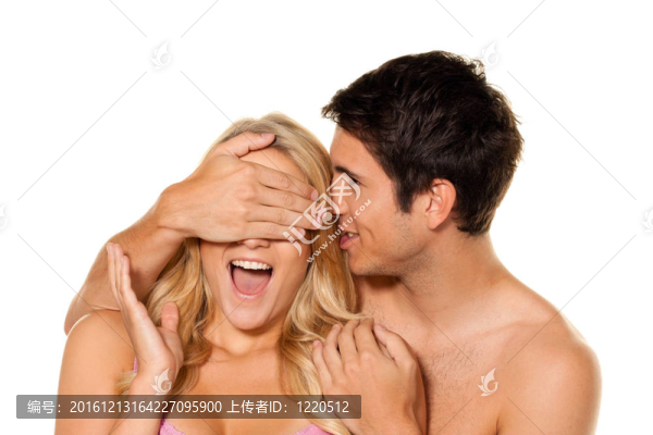 夫婦有樂趣和樂趣。愛；在日常生活中色情和溫柔。