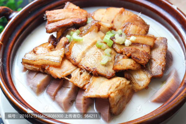 五花肉蓮藕