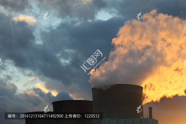在日落核電站