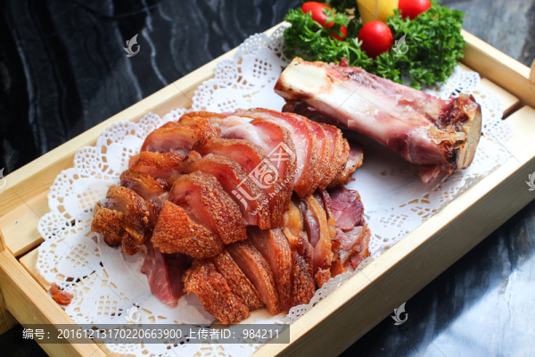 燒肉拼盤(pán)