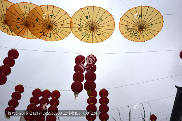油傘,紅燈籠