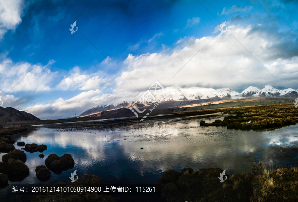 帕米爾高原倒影濕地