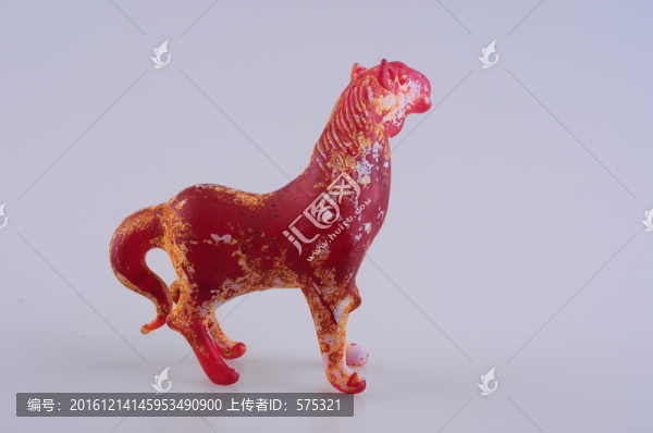 漢代琉璃,紅琉璃馬