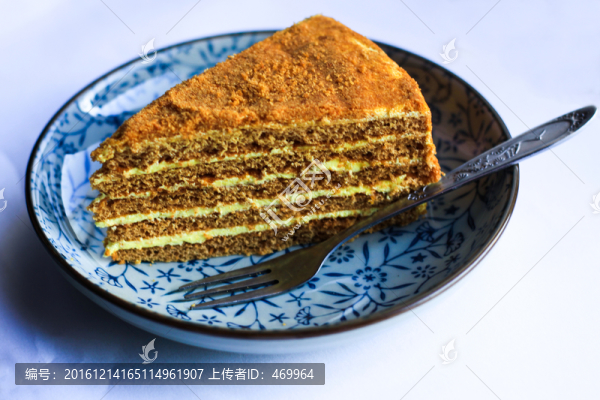 俄羅斯蜂蜜蛋糕