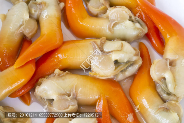 蚶自然；典型的西班牙食品；langostillos