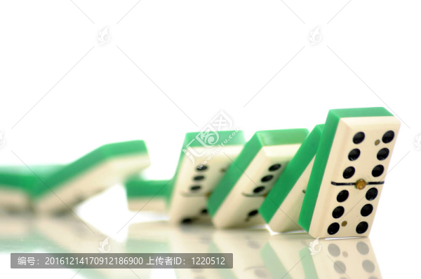多米諾