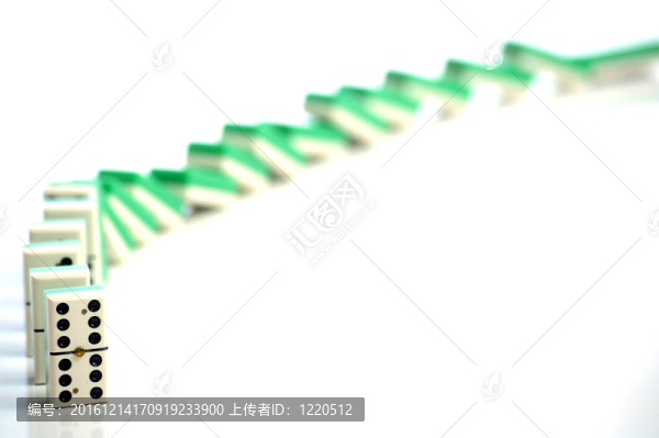 多米諾