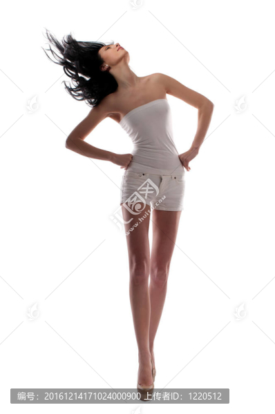 女人穿短褲