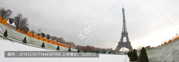 埃菲爾鐵塔下的雪-巴黎