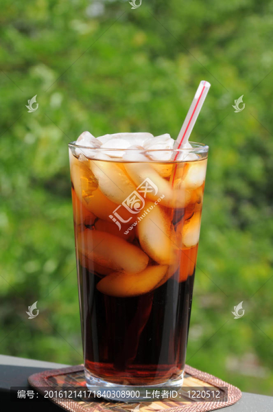 夏季軟飲料的..
