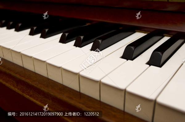 音樂樂器-鋼琴