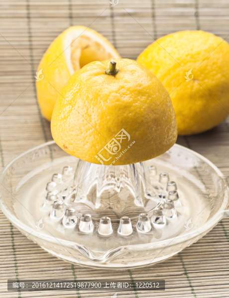 半個(gè)檸檬