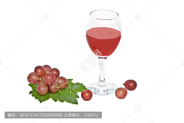 白色背景上的高腳杯和葡萄藤