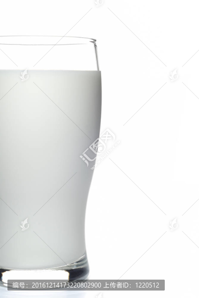 杯牛奶