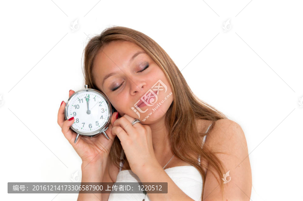 抱鬧鐘的女人