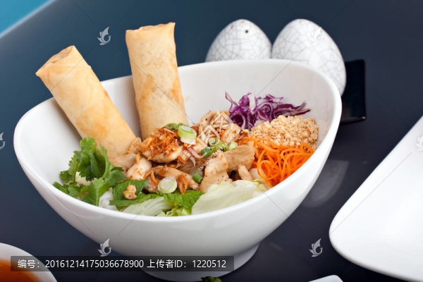 泰式沙拉春卷