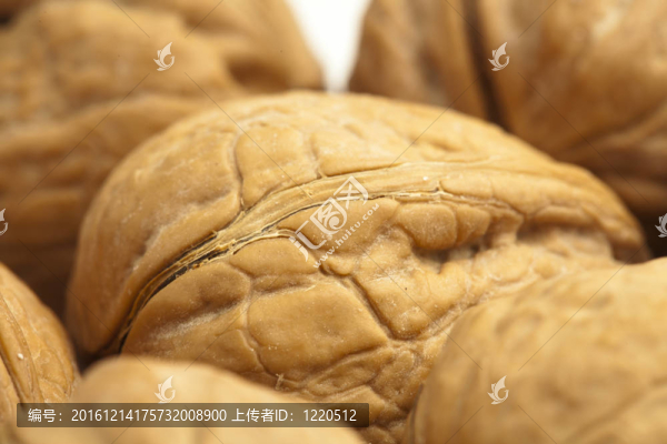 Wallnuts