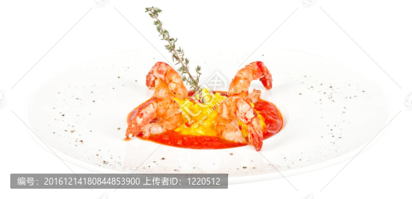 蝦飯板配上新鮮的香菜和奶酪。