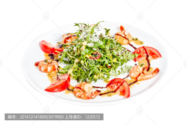 蝦雞尾酒開胃棕色毛巾和檸檬圣女果
