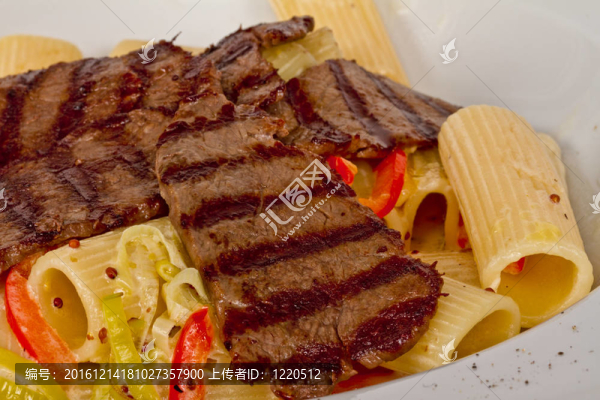 空心面與牛肉醬