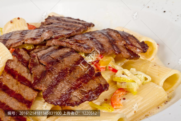 空心面與牛肉醬