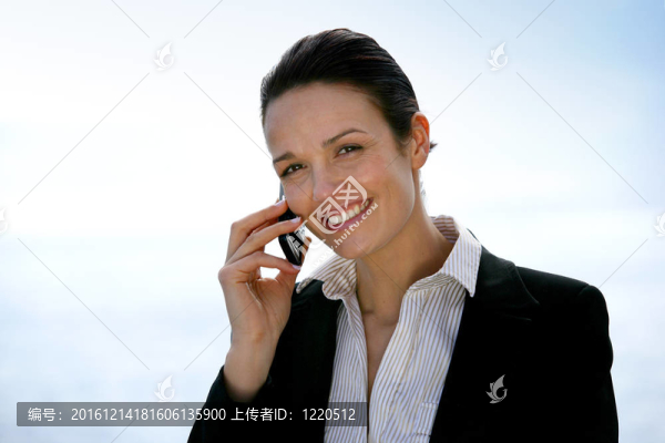 女商人在電話