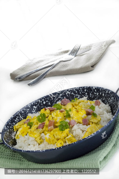 炒雞蛋培根米飯