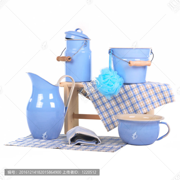 洗澡的金屬物品