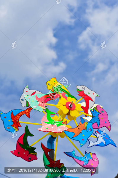 五彩繽紛的風(fēng)車玩具