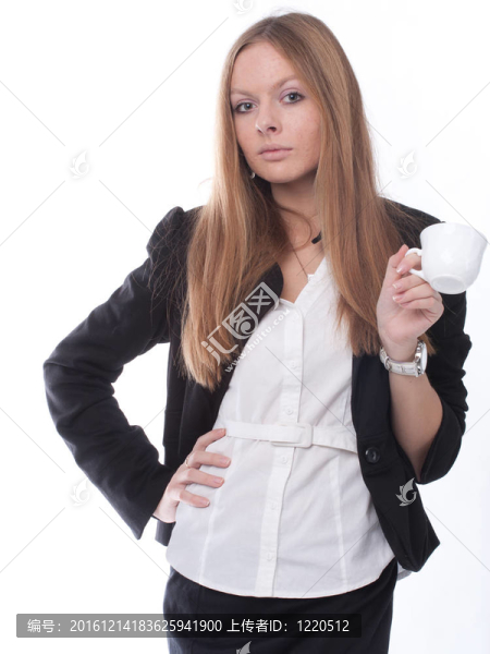 一個(gè)帶著咖啡杯的女孩的形象