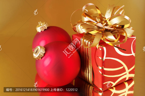 圣誕樹(shù)裝飾品及禮品