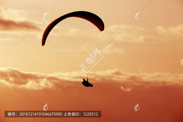 滑翔傘
