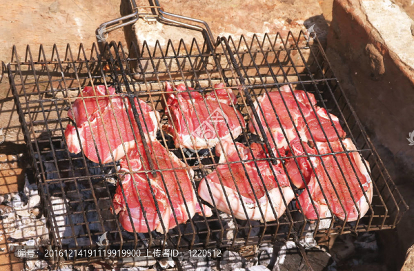 生肉新鮮準(zhǔn)備燒烤燒烤夏季