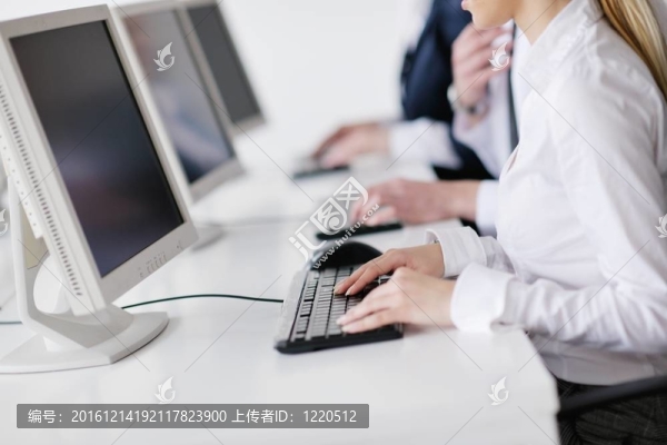 商務(wù)人士工作組在客戶和服務(wù)辦公室