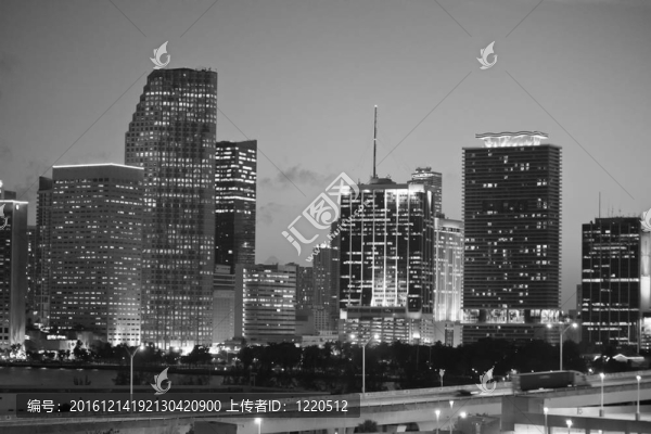 邁阿密摩天樓的夜景
