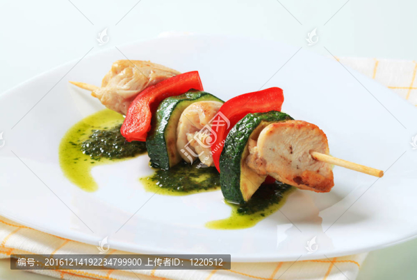 雞肉和蔬菜串