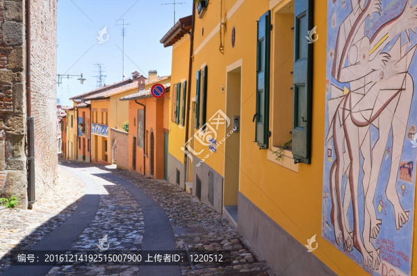 小巷。多扎。Emilia,Romagna。意大利.