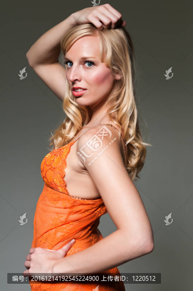 金發(fā)女郎