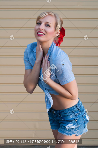 金發(fā)女郎