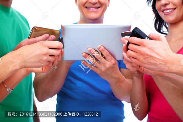 使用智能手機(jī)的人