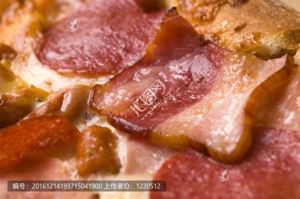 意大利比薩培根；意大利臘腸芝士