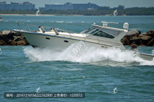釣魚(yú)船
