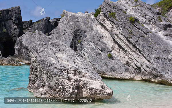 馬蹄灣的巨石；百慕大群島