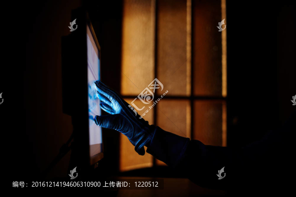 黑客攻擊