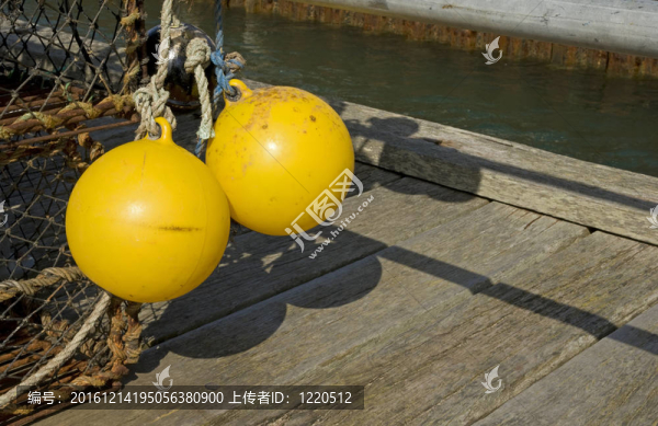 黃色浮標(biāo)