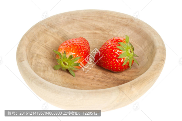 木碗草莓